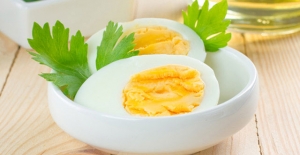 Mükemmel katı pişmiş yumurta nasıl yapılır?
