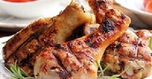 Hazırlanması pratik lezzet: Fırında soslu tavuk baget tarifi