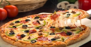 Bol malzemeli pizza tarifi