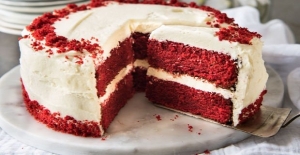 Sevgililer Günü'nde 'Seni Seviyorum' demenin yolu: Kırmızı kadife pasta